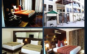 Hotel B R Lounge  3*